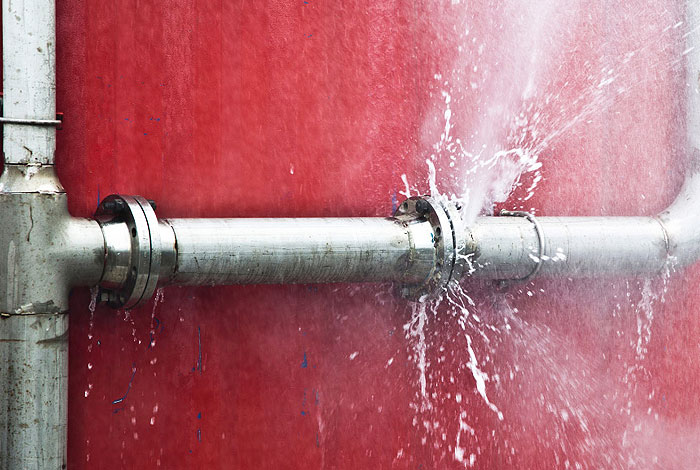 تاثیر لوله های فلزی بر کیفیت آب چقدر است؟