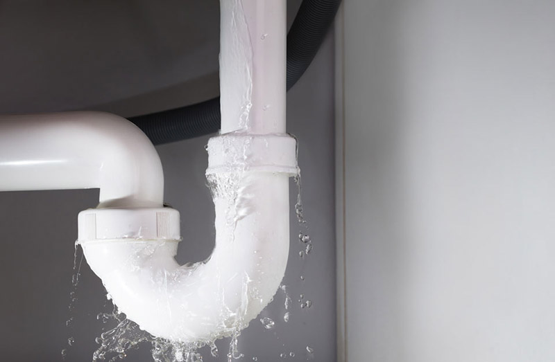 دلیل ترکیدگی لوله آب چیست؟