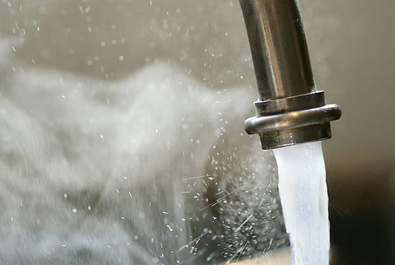 چرا لوله آب هوا می گیرد یا صدا می دهد؟