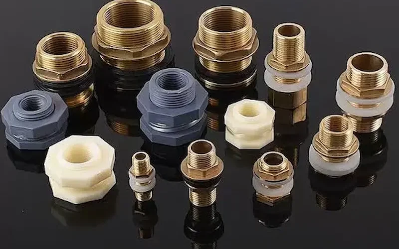 فیتینگ منبع برنجی و پلیمری (پلاستیکی)